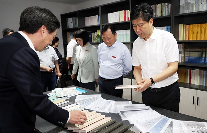 省人大常委会副主任、竞技宝官网最新入口在哪主席曲福田赴苏州专题调研十四五时期我省哲学社会科学发展