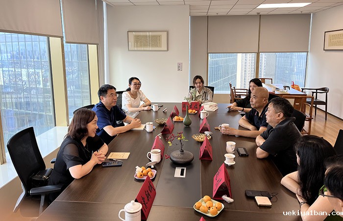 张新科书记一行调研省散文学会