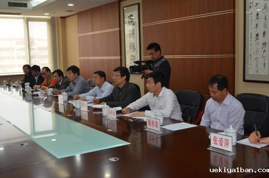 省人大组织开展社科普及立法调研